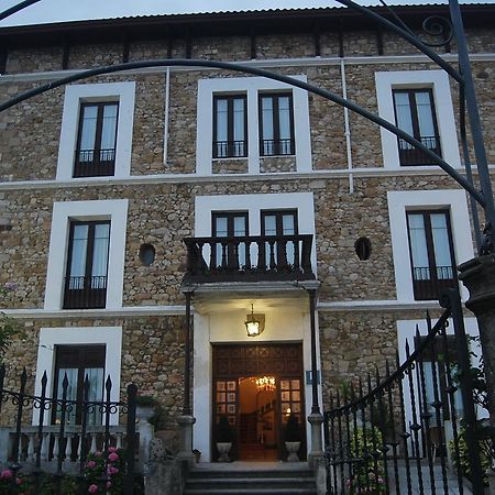 Hotel Luzon 산비센테데라바케라 외부 사진